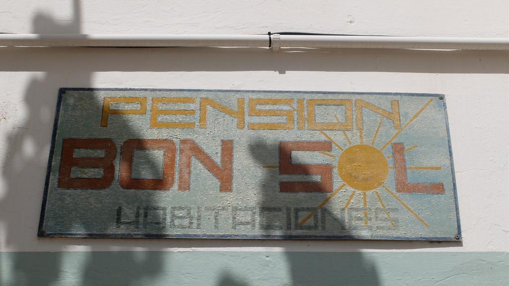 Hostal Bon Sol ซานเฟร์รัน เด เซส โลเกส ภายนอก รูปภาพ
